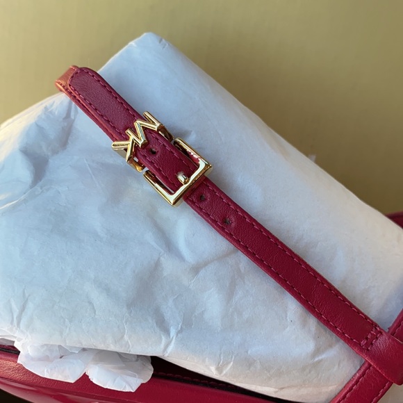 NWT MICHAEL Michael Kors Tasha T Strap Sandals - Picture 12 of 12